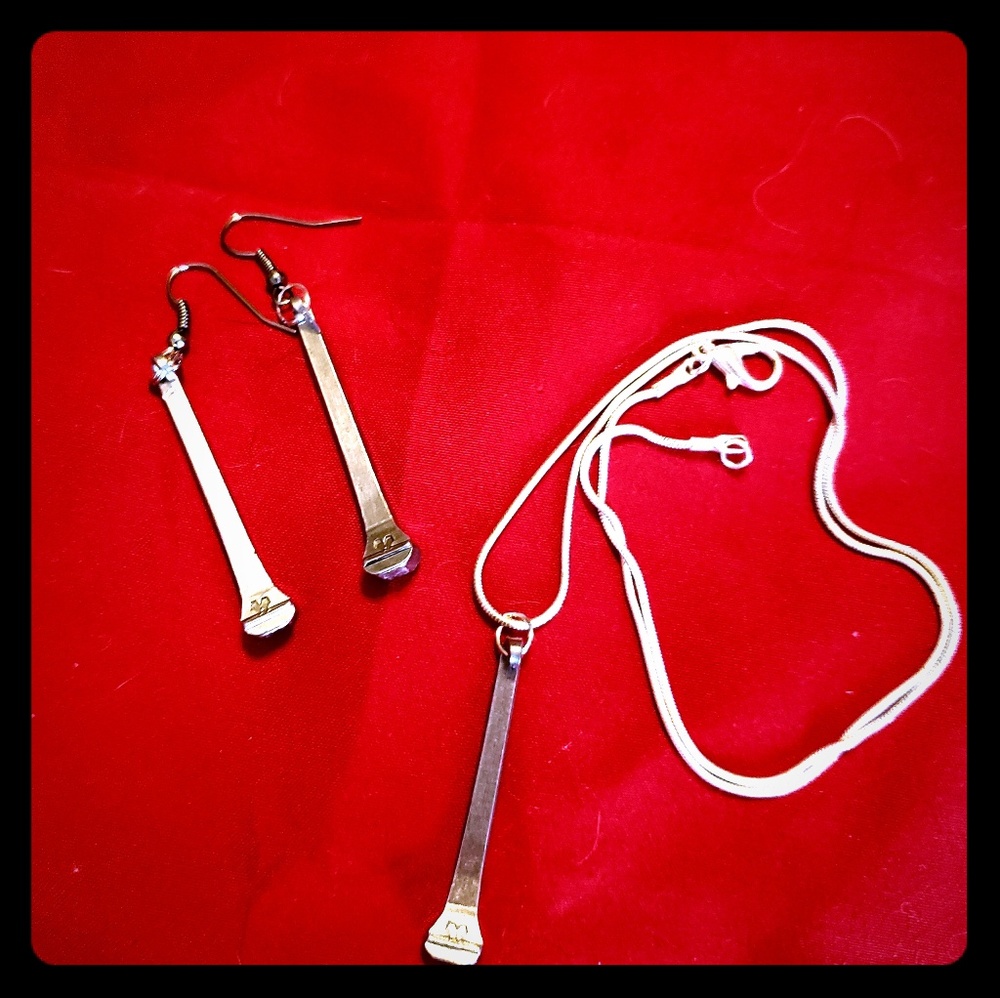 Horseshoe nail necklace & earrings